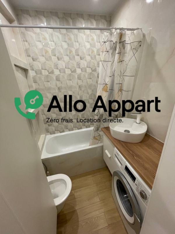 Studio - 25 m² - 1 pièce