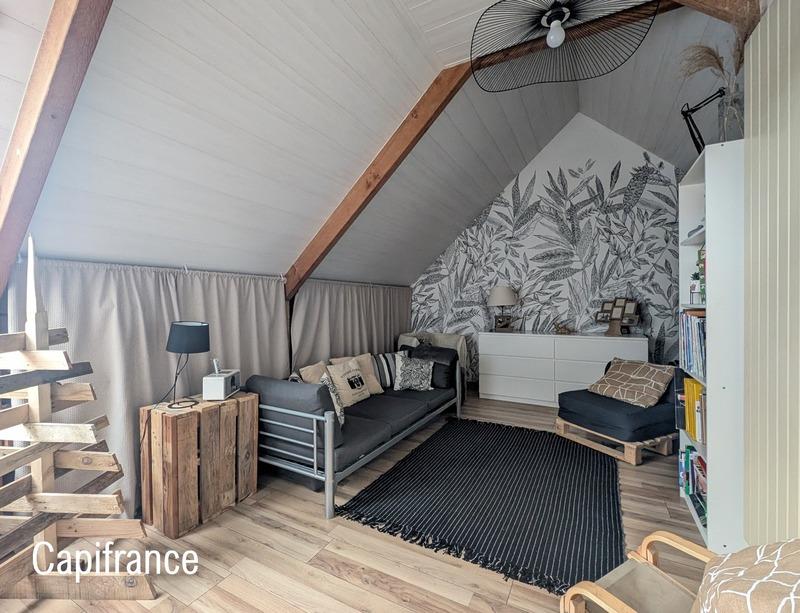 Maison - 230 m² - 8 pièces