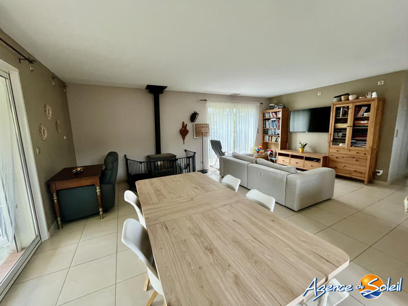 Maison - 92 m² - 4 pièces