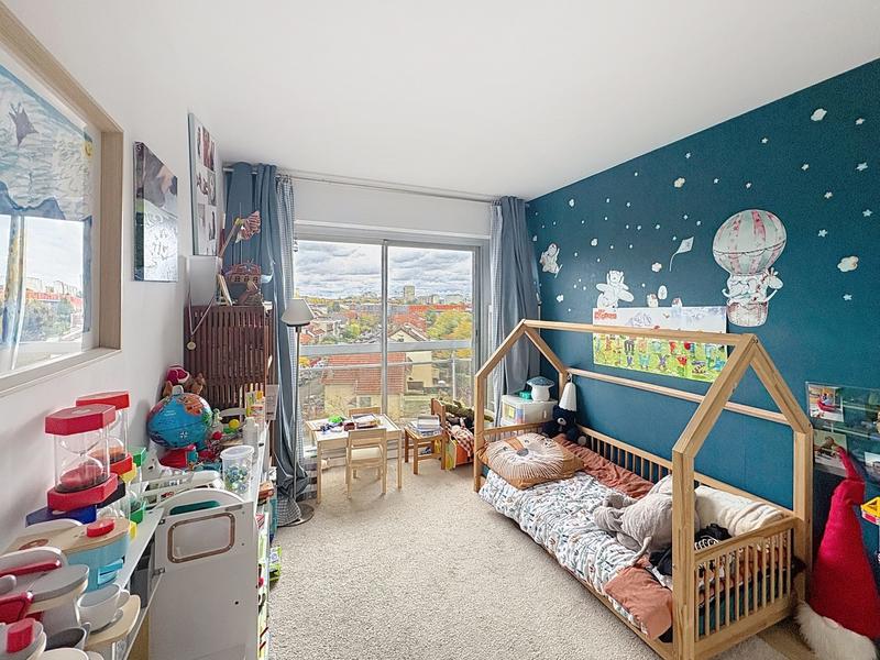 Appartement - 104 m² - 5 pièces