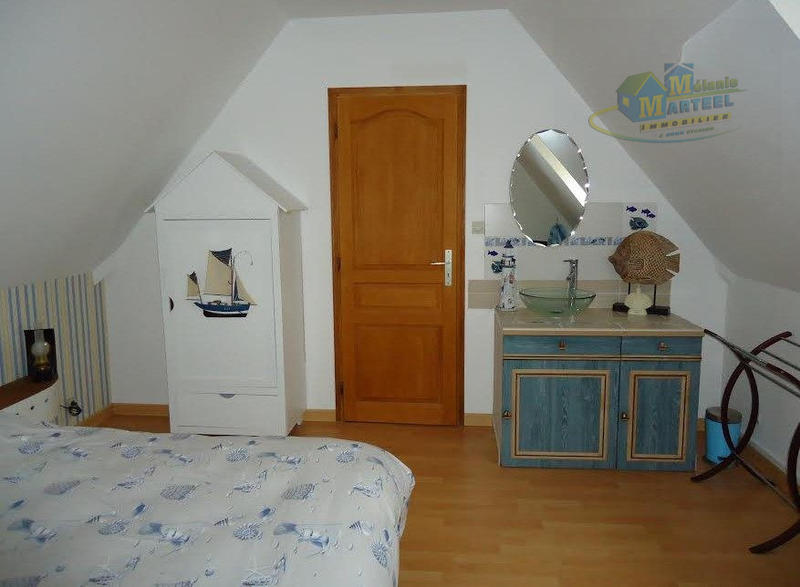 Maison - 220 m² - 10 pièces