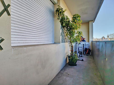 Appartement - 93 m² - 6 pièces