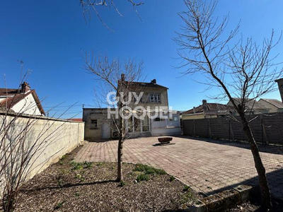 Maison - 106 m² - 5 pièces