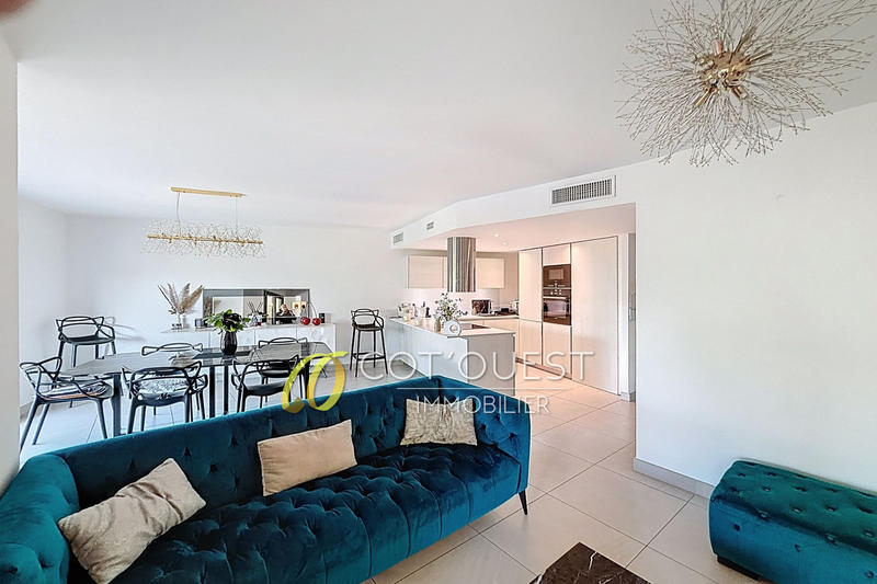 Appartement - 90 m² - 3 pièces