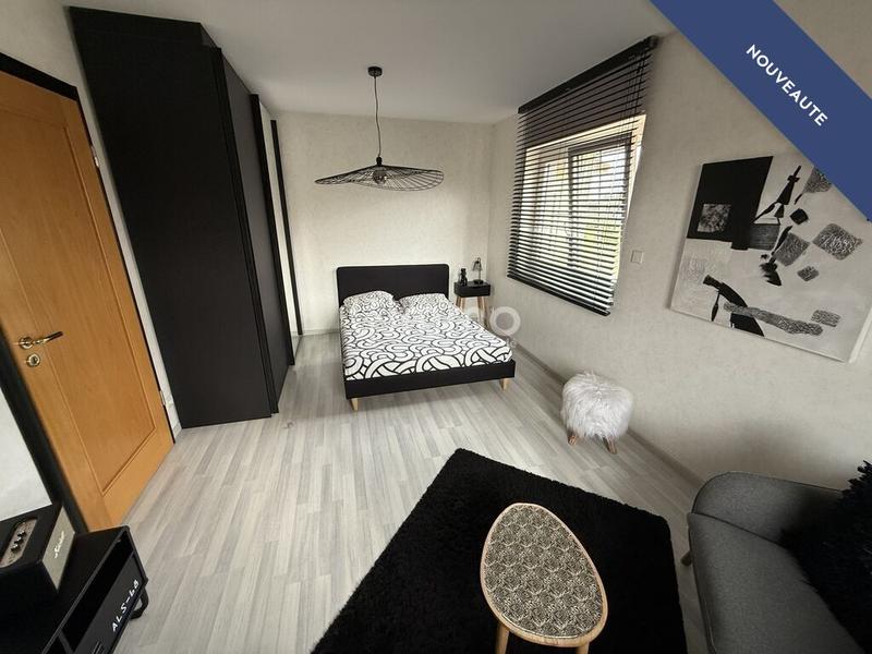 Maison - 270 m² - 7 pièces