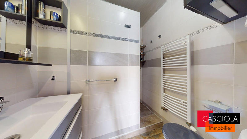 Maison - 118 m² - 6 pièces