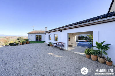 Maison - 222 m² - 4 pièces