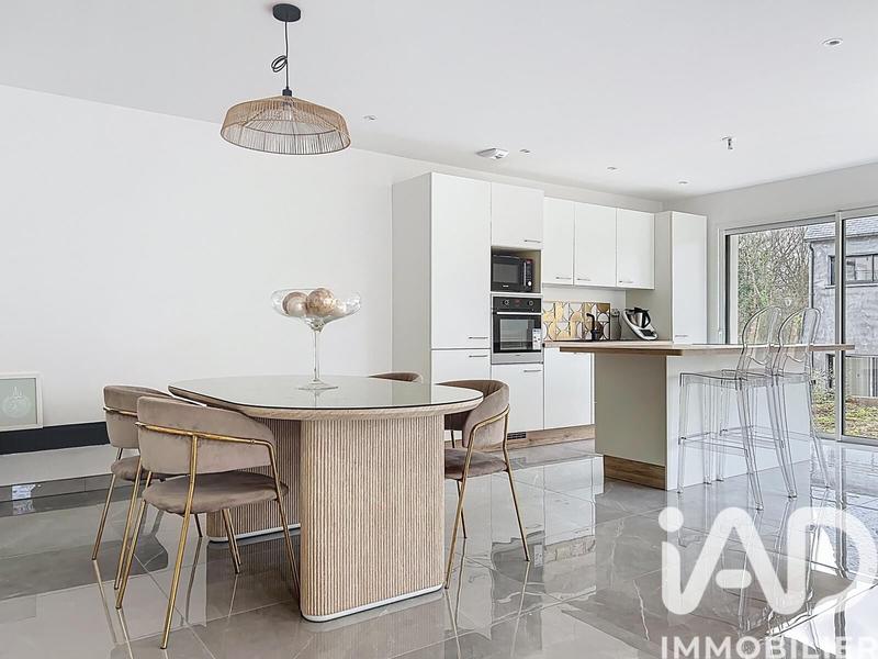 Maison - 145 m² - 6 pièces