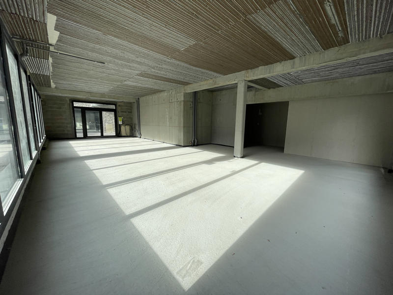 Local commercial - 135 m²