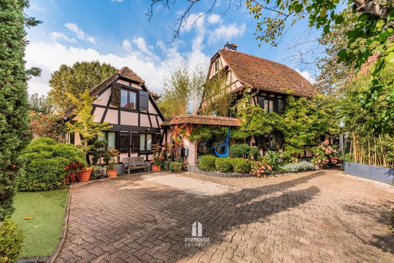 Maison ancienne - 248 m² - 7 pièces