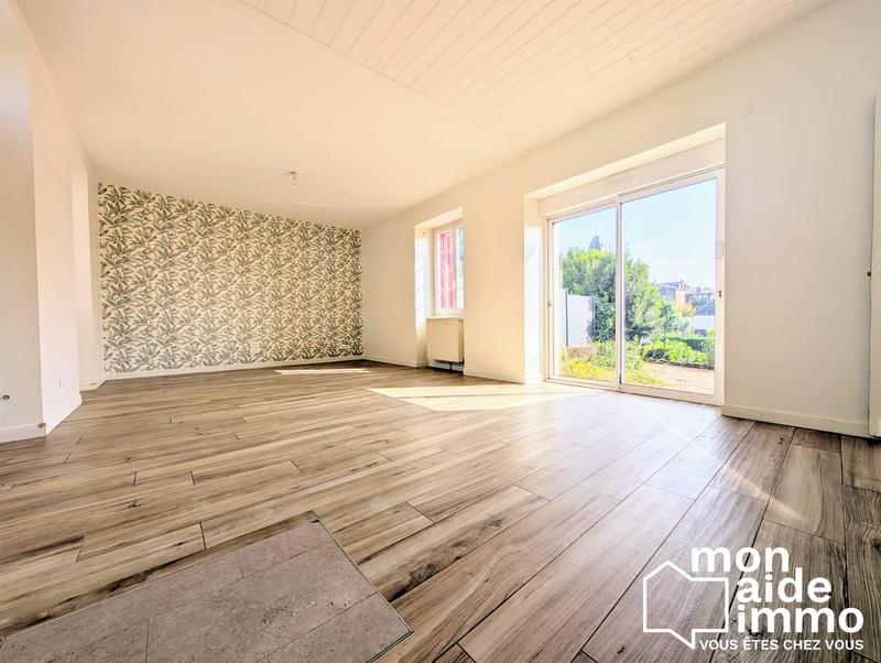 Maison - 105 m² - 4 pièces