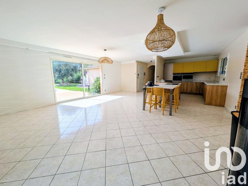 Maison - 161 m² - 6 pièces