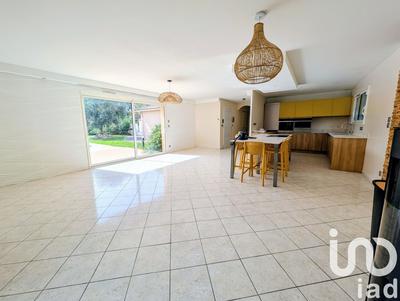 Maison - 161 m² - 6 pièces