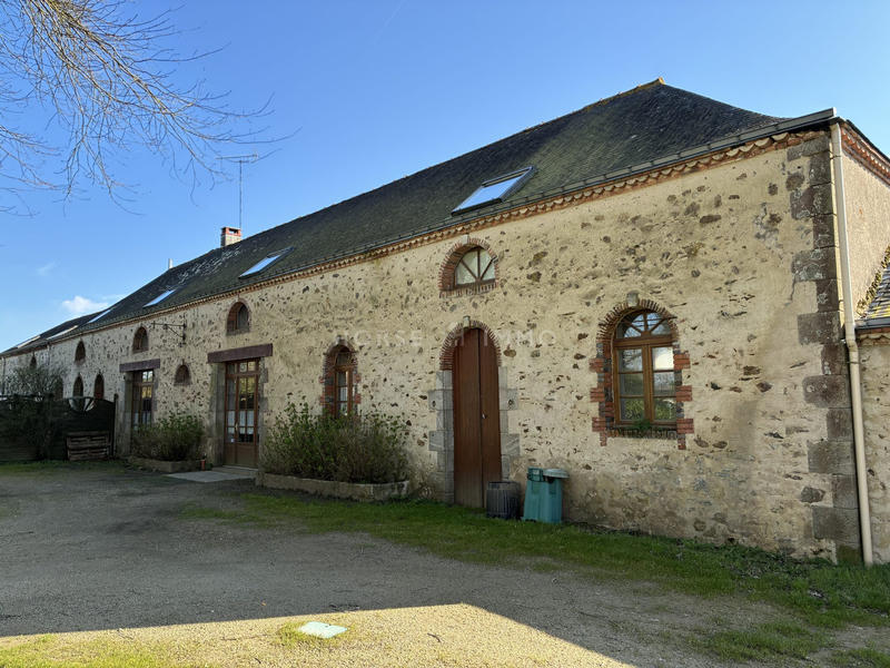 Château - 483 m² - 10 pièces