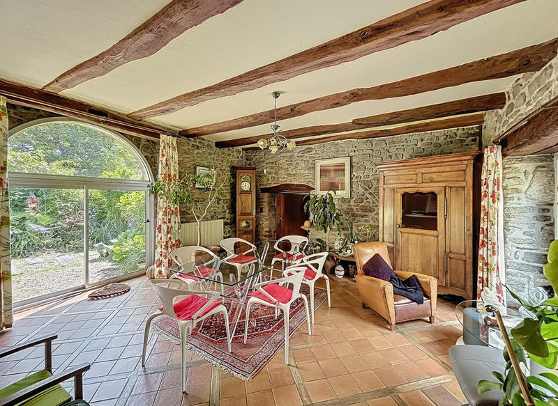 Maison ancienne - 195 m² - 5 pièces