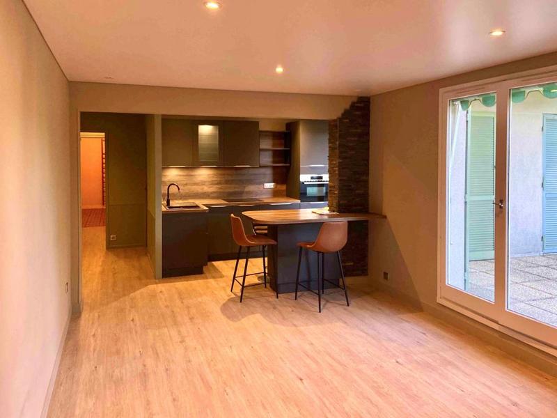 Appartement - 81 m² - 3 pièces