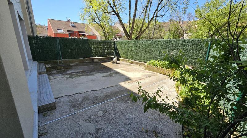 Appartement - 90 m² - 4 pièces