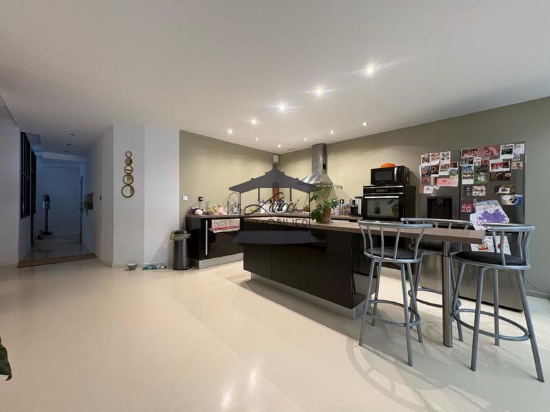 Maison - 170 m² - 6 pièces