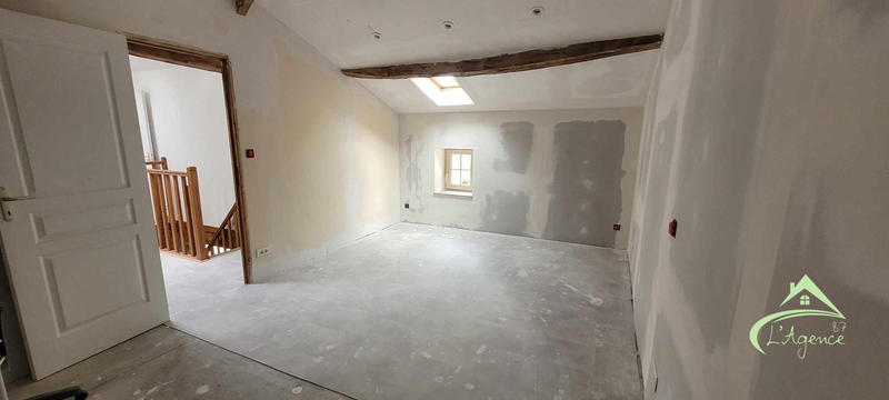 Maison traditionnelle - 105 m² - 5 pièces