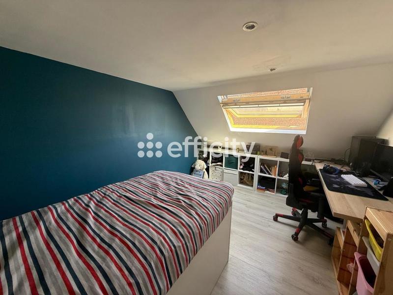 Maison - 80 m² - 5 pièces