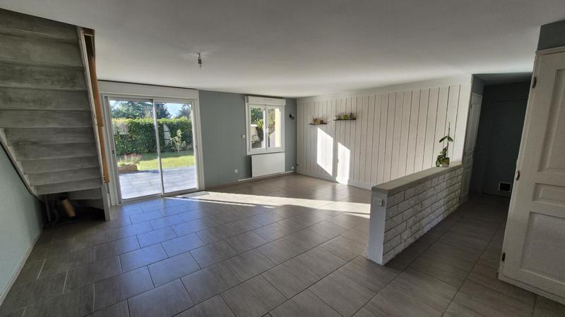 Maison - 99 m² - 5 pièces