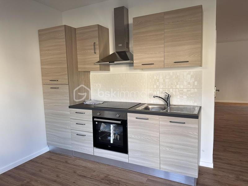 Maison - 827 m² - 35 pièces