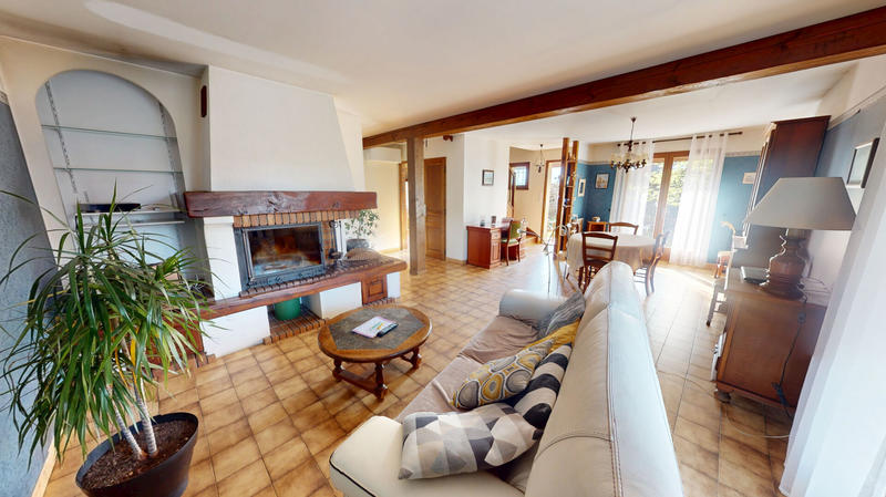 Maison - 140 m² - 5 pièces
