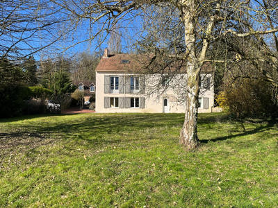 Maison - 185 m² - 8 pièces