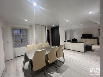 Maison - 92 m² - 5 pièces