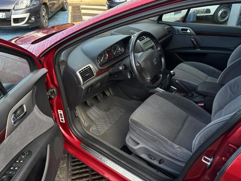 Peugeot 407 2.0 Hdi 136cv Executive Pack + Attelage + Sièges Électriques