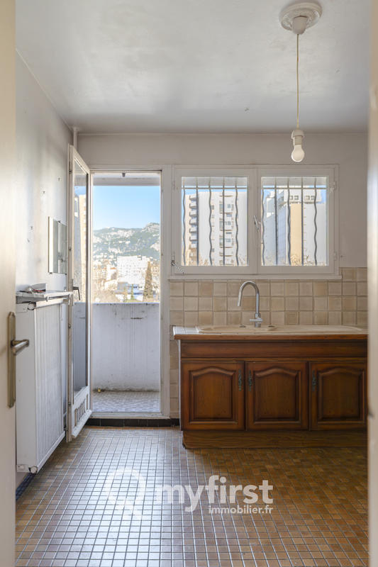 Appartement - 83 m² - 4 pièces