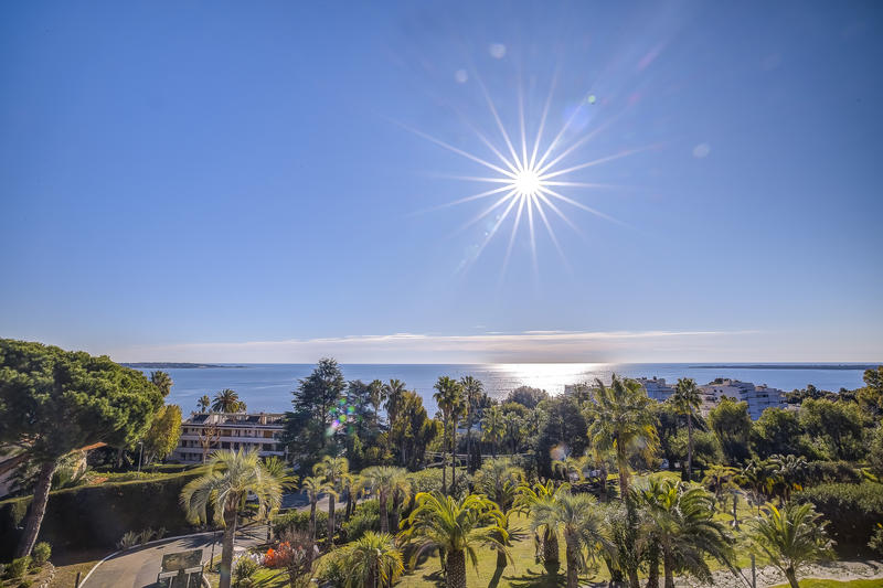 Appartement - 150 m² - 5 pièces