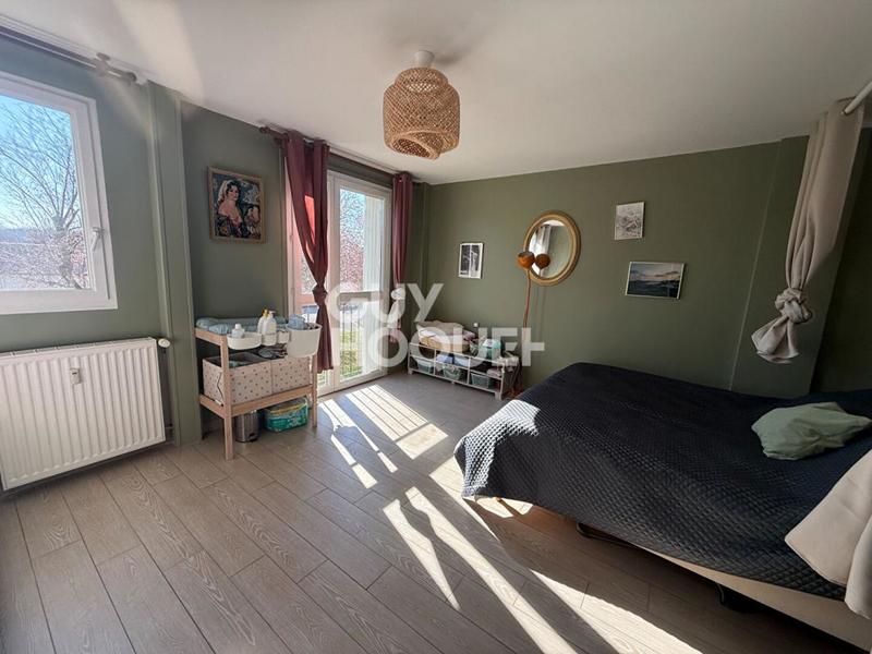 Appartement - 81 m² - 3 pièces