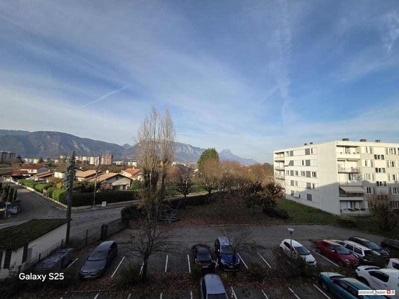 Appartement - 82 m² - 4 pièces