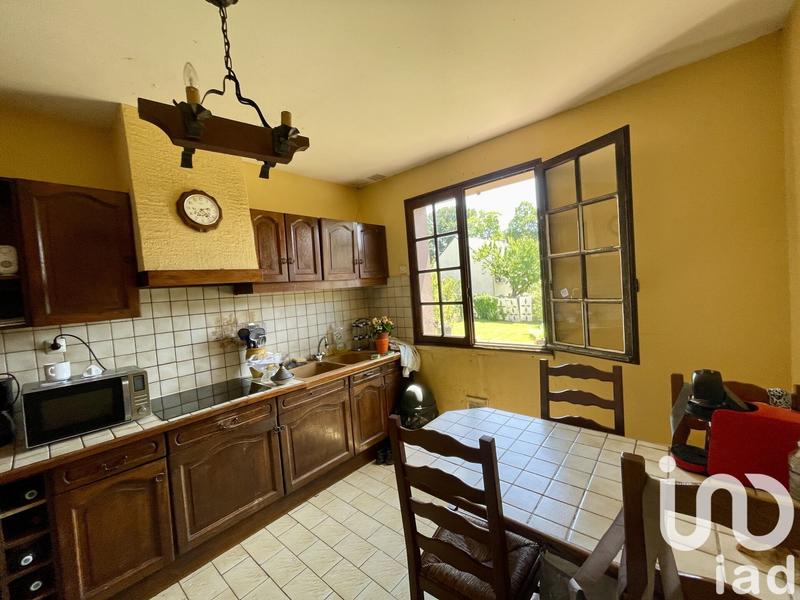 Maison - 180 m² - 5 pièces