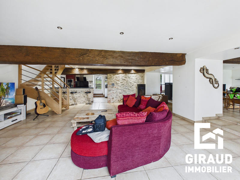 Maison ancienne - 247 m² - 6 pièces