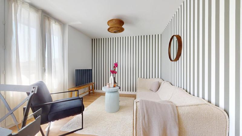 Appartement - 82 m² - 5 pièces