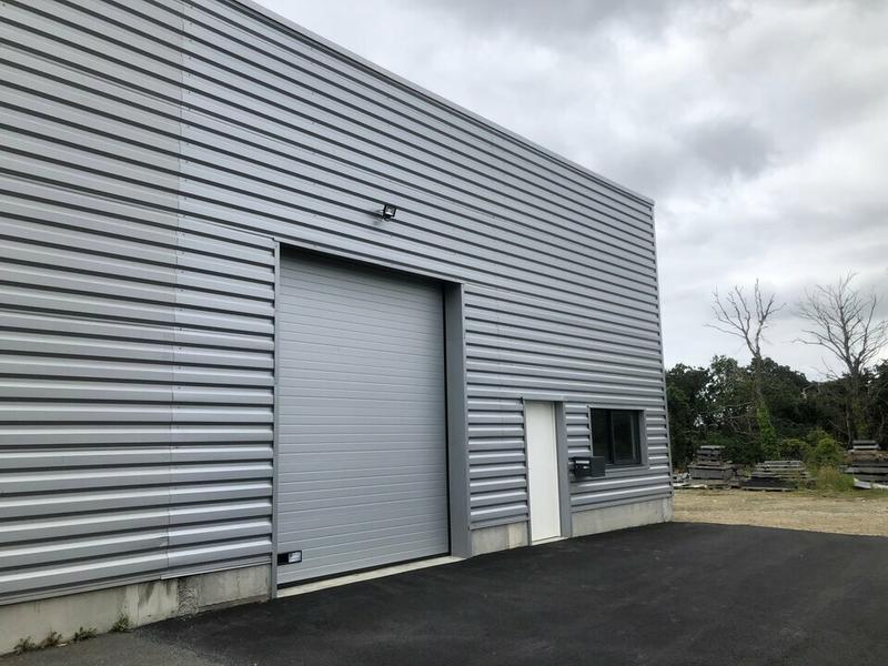 Local d'activité / Entrepôt - 150 m²