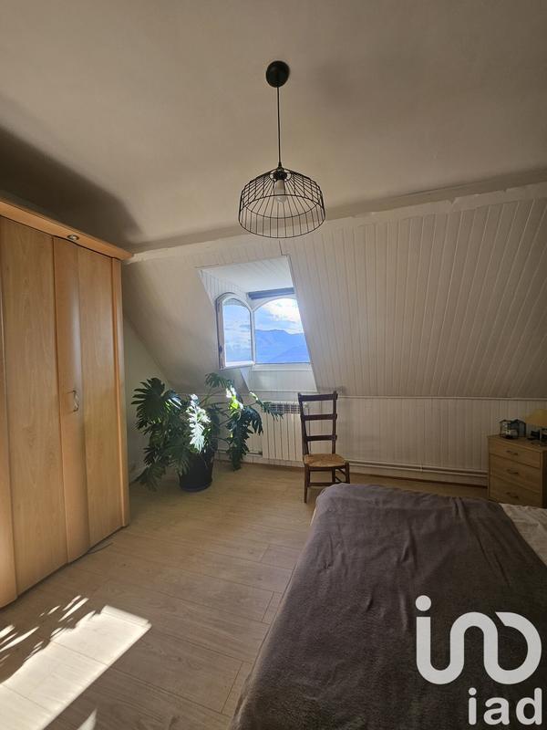 Maison - 214 m² - 6 pièces