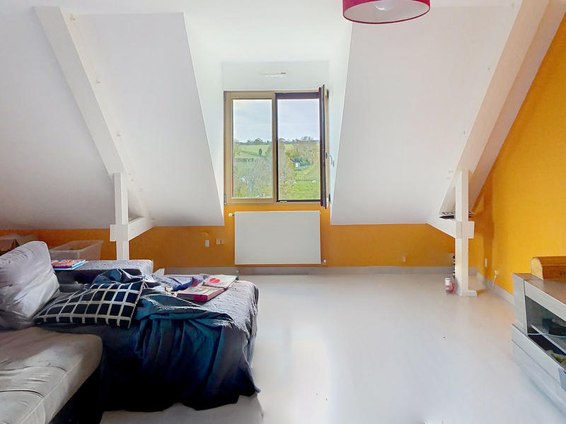 Maison - 325 m² - 11 pièces