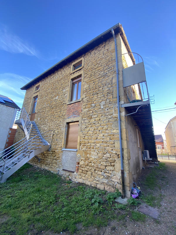 Appartement - 100 m² - 3 pièces