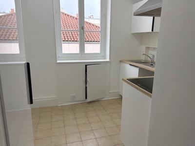 Appartement - 76 m² - 3 pièces