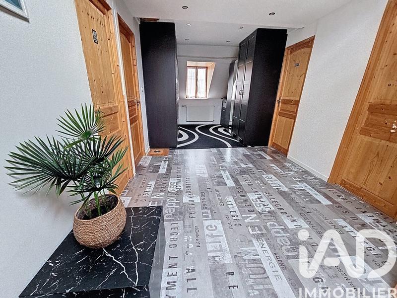 Maison - 196 m² - 6 pièces