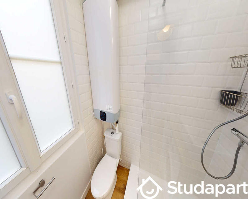 Chambre - 75 m² - 1 pièce