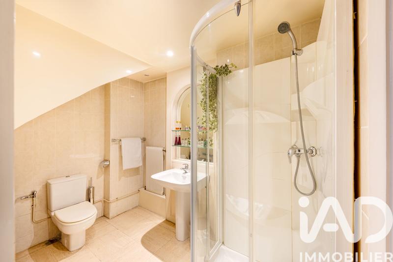 Duplex - 252 m² - 8 pièces