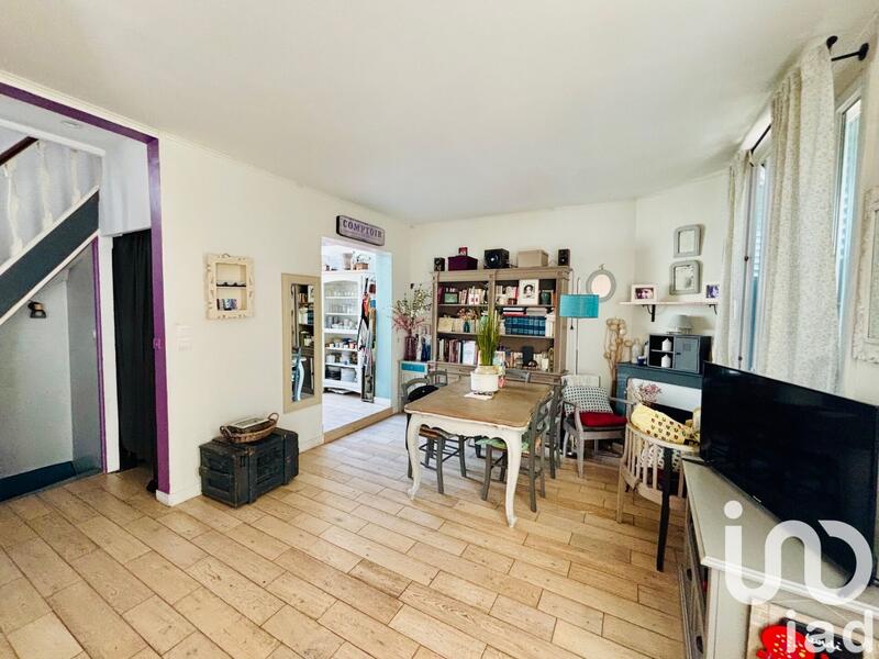 Maison - 99 m² - 5 pièces