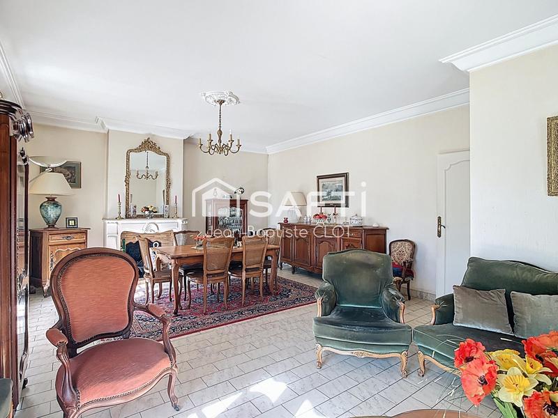 Maison - 200 m² - 7 pièces