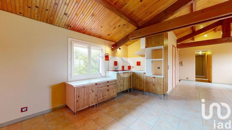 Maison - 233 m² - 7 pièces