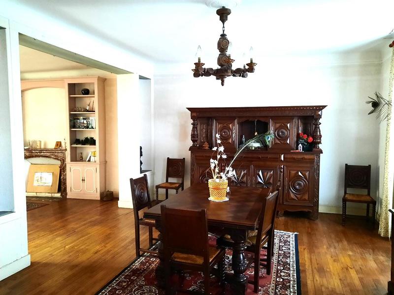 Maison - 199 m² - 8 pièces