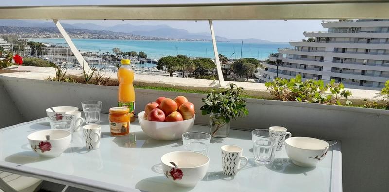 Studio - 25 m² - 1 pièce